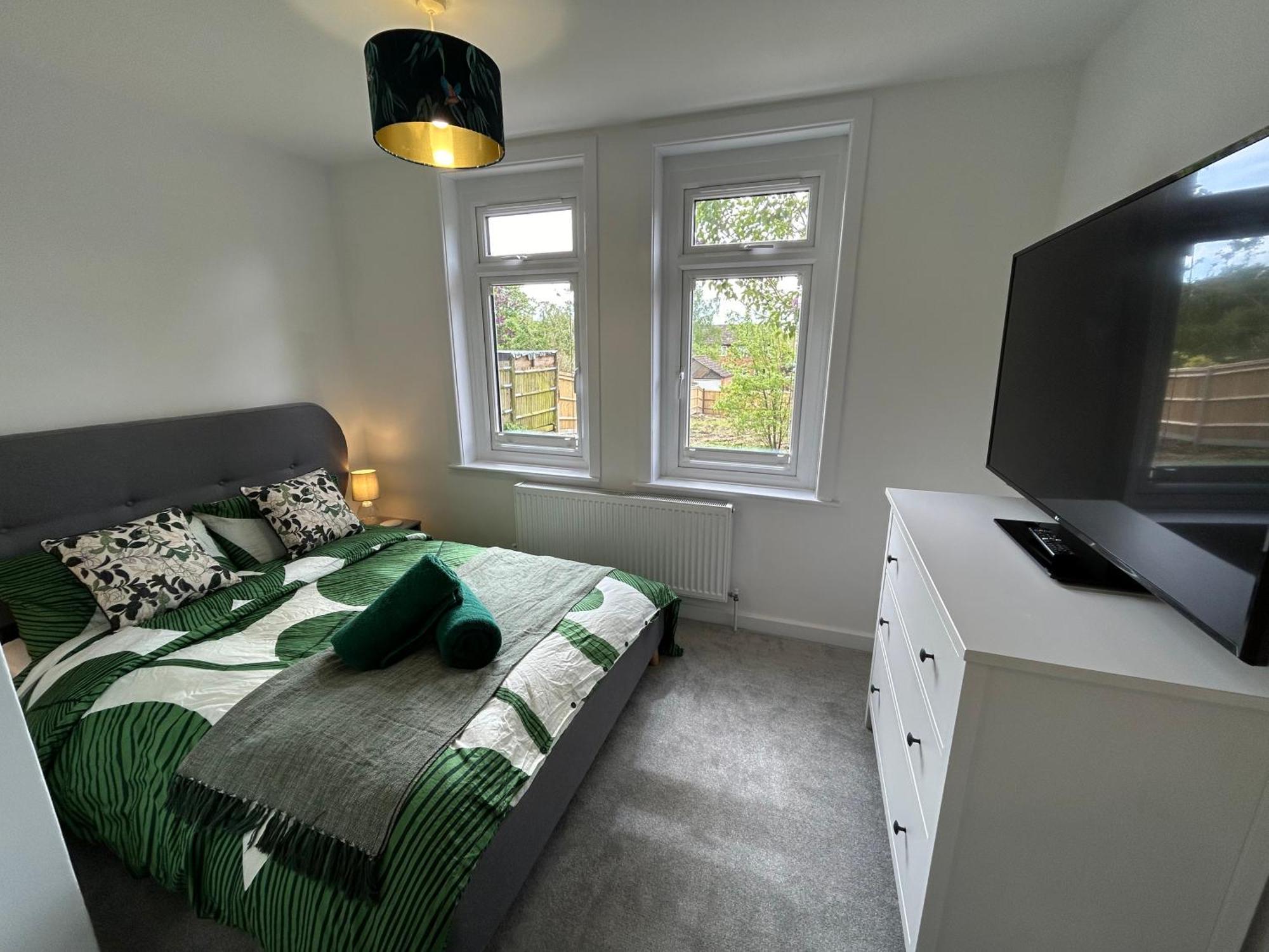 Urban Escape Entire Apartment Near Uni And Hospital Southampton Eksteriør bilde